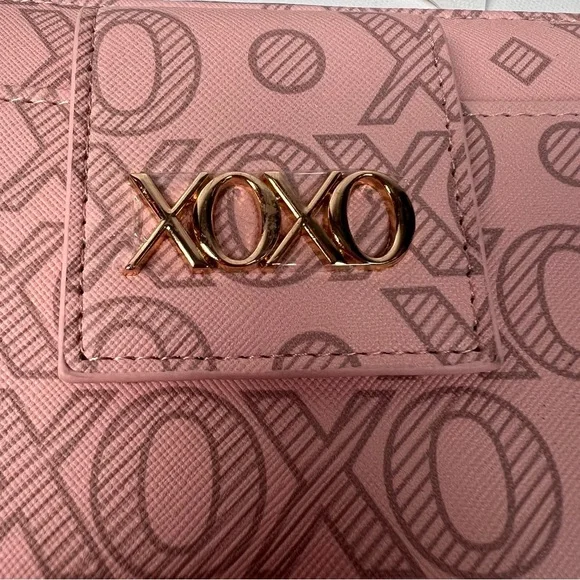 XOXO Pink Logo Wallet Clutch Wristlet NWT - Picture 3 of 11
